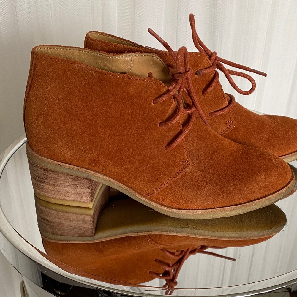 Clarks Original Burnt Orange /Rust Suede Block Heeled Boots Rubber Crepe Soles